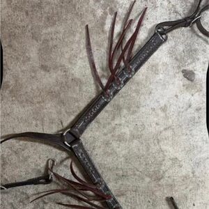 Circle y breast collar